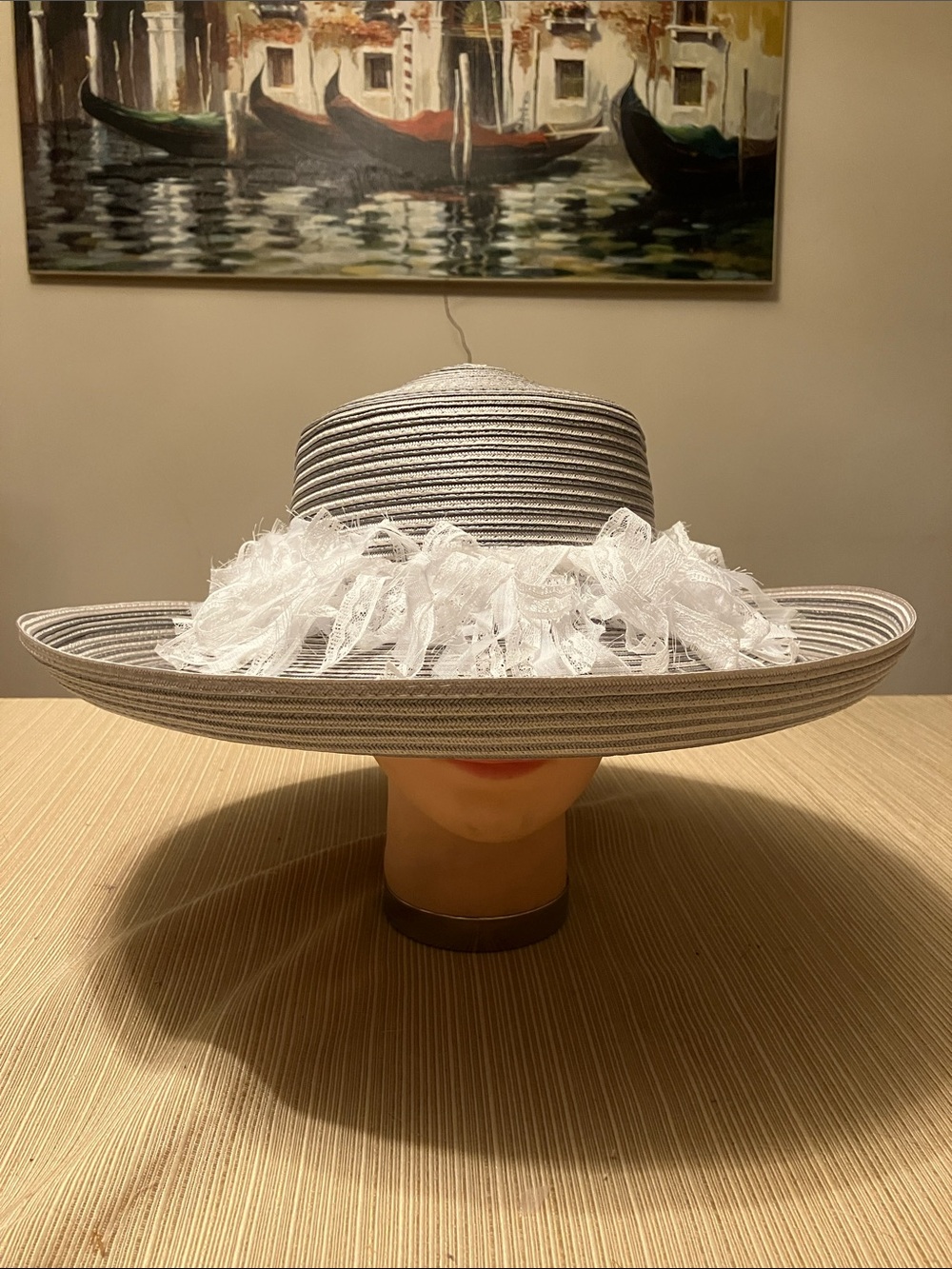 Chic Wide Brim Gray Hat with White Lace Trim